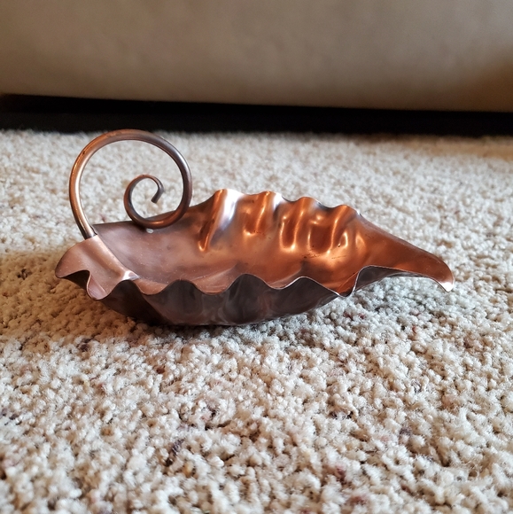 Metal Leaf. The sticker says its solid copper. - Picture 3 of 8